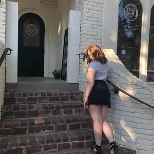 Meet your Posher, Leah